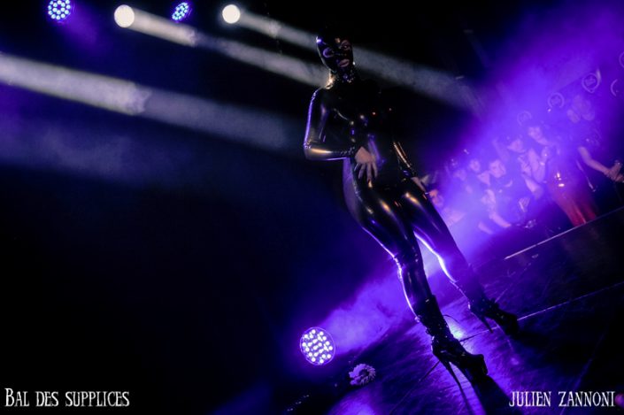 Winnie OO in Bal des Supplices 2015