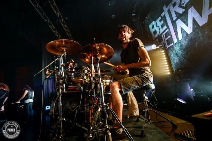 Betraying the Martyrs plays in Annecy - 2017