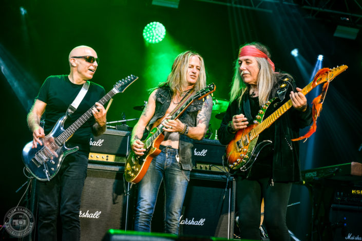 Joe Satriani, Uli Jon roth and Doug Aldrich plays at the Guitare en Scène Festival 2018